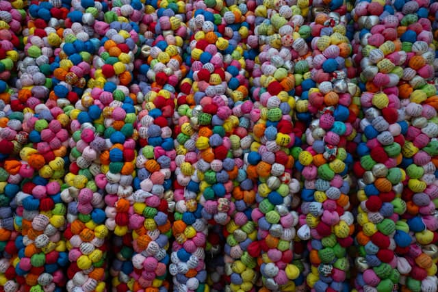 满墙缤纷的「许愿猴」